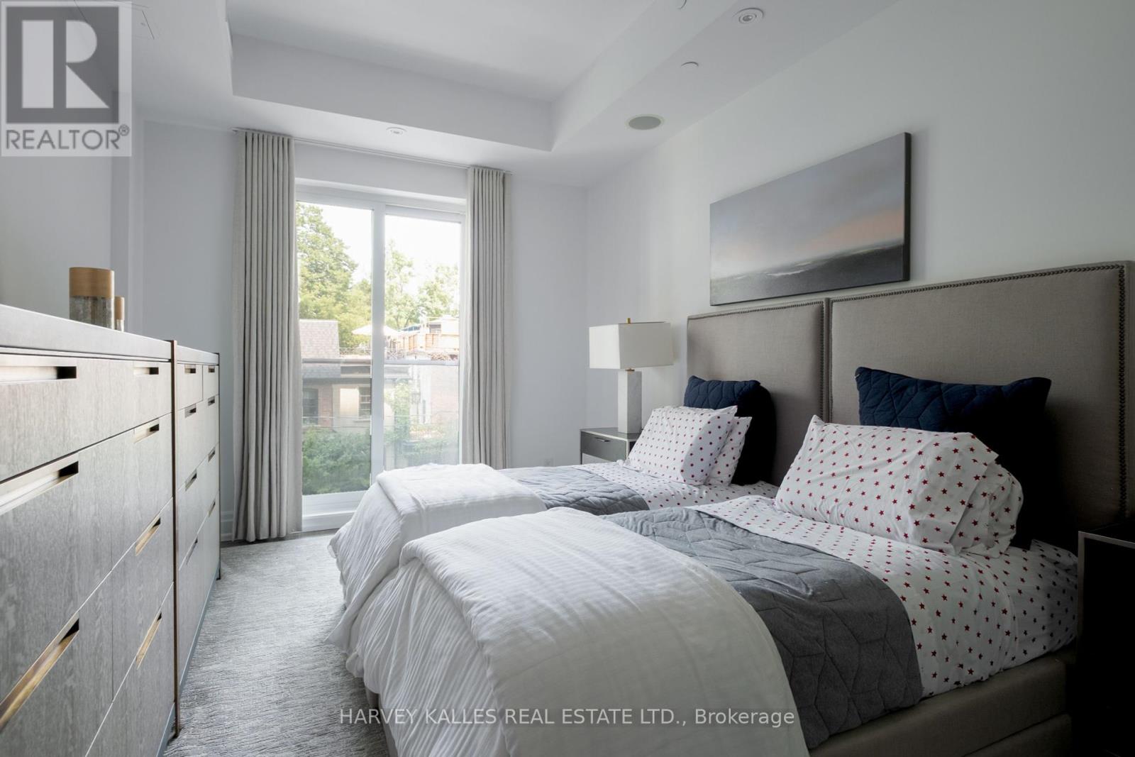 Photo 25 of 127 Pears Avenue, Toronto ON