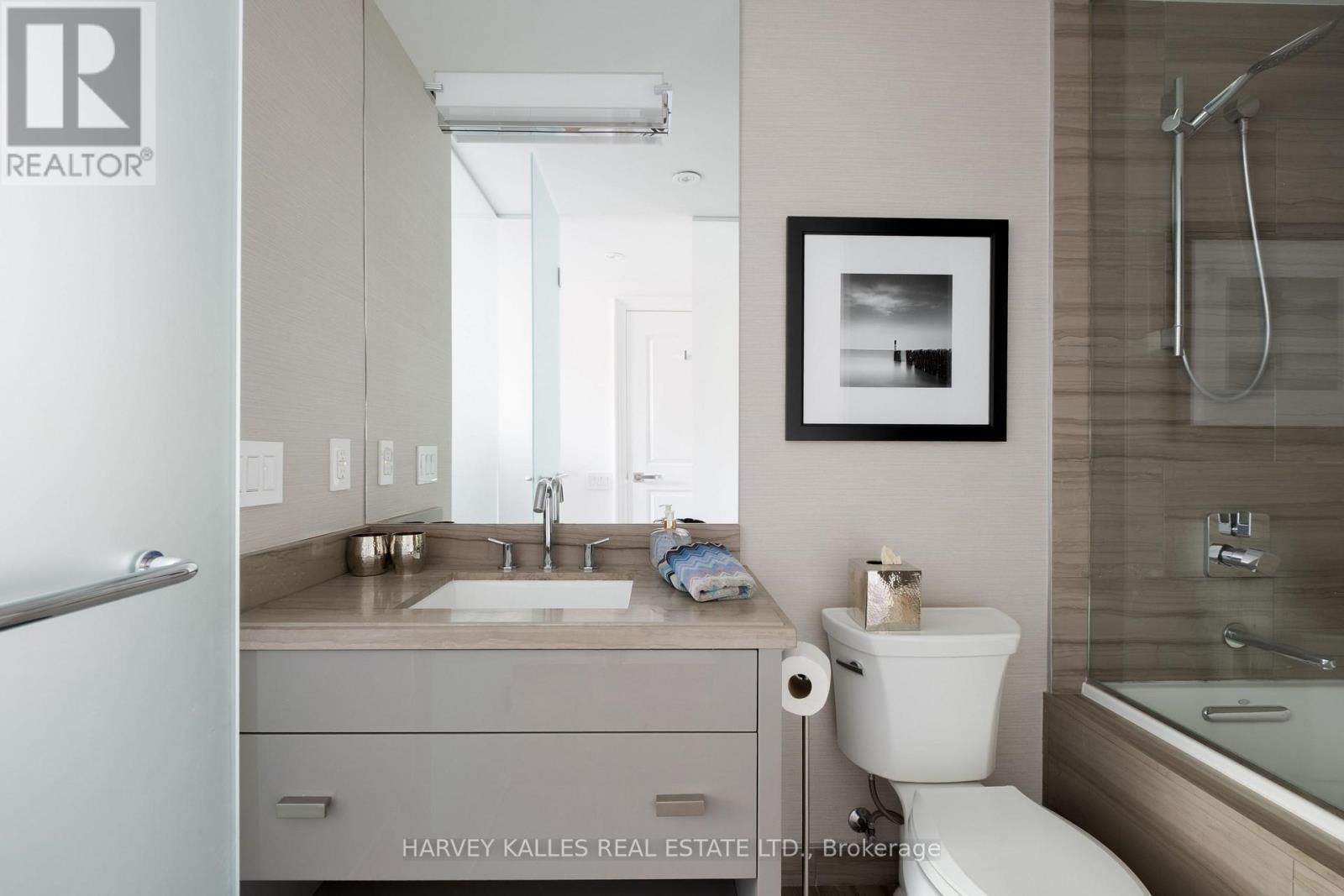 Photo 27 of 127 Pears Avenue, Toronto ON