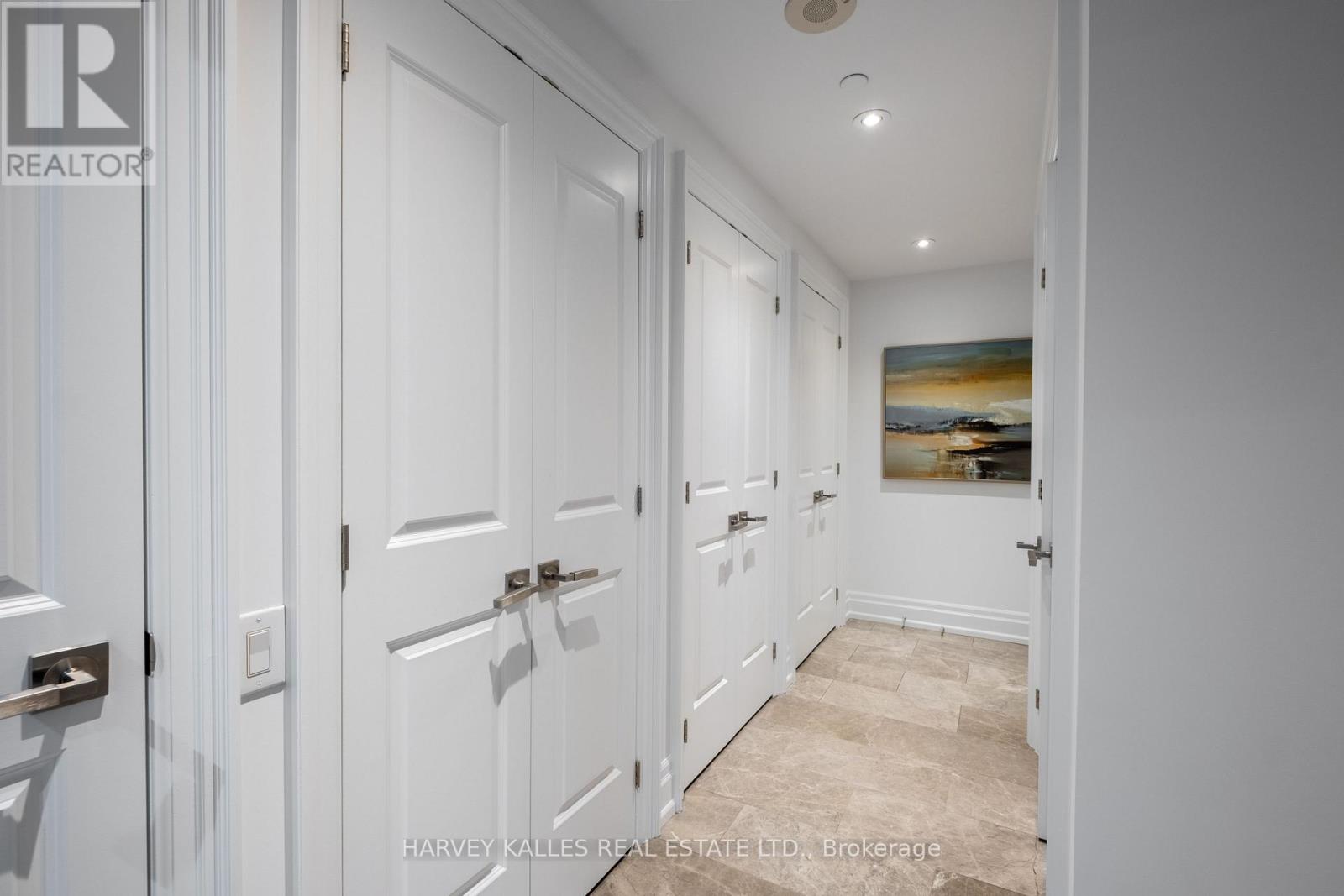 Photo 29 of 127 Pears Avenue, Toronto ON
