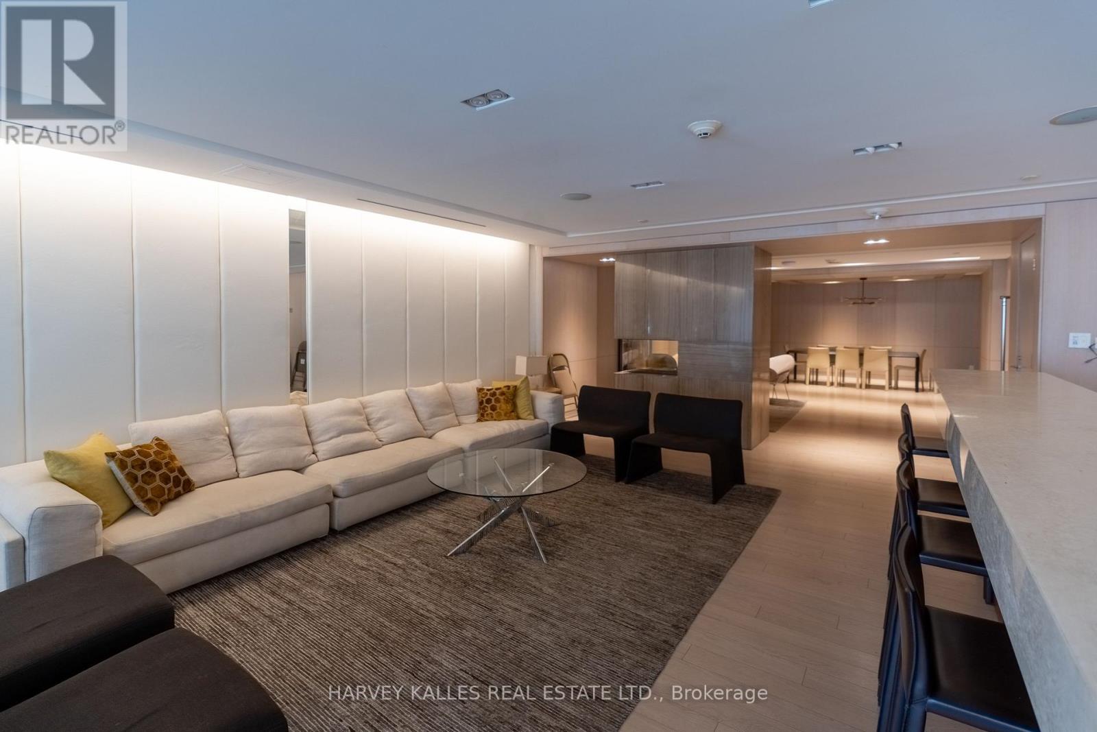 Photo 36 of 127 Pears Avenue, Toronto ON