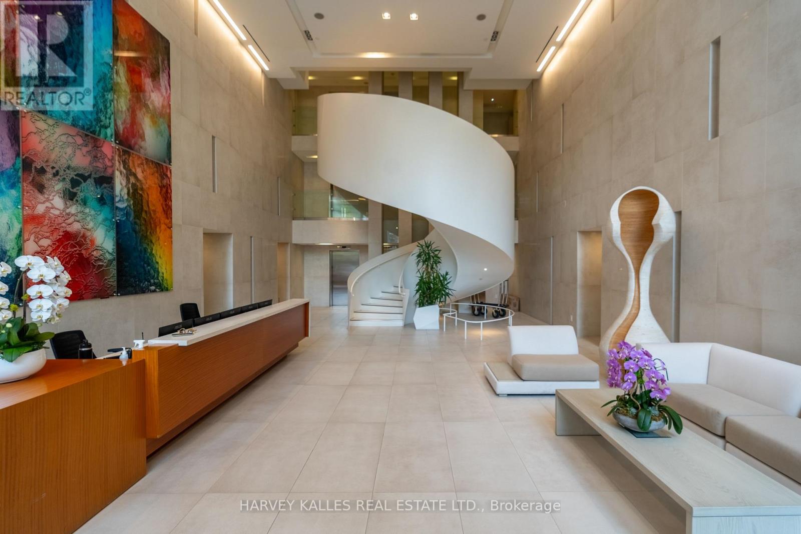 Photo 34 of 127 Pears Avenue, Toronto ON
