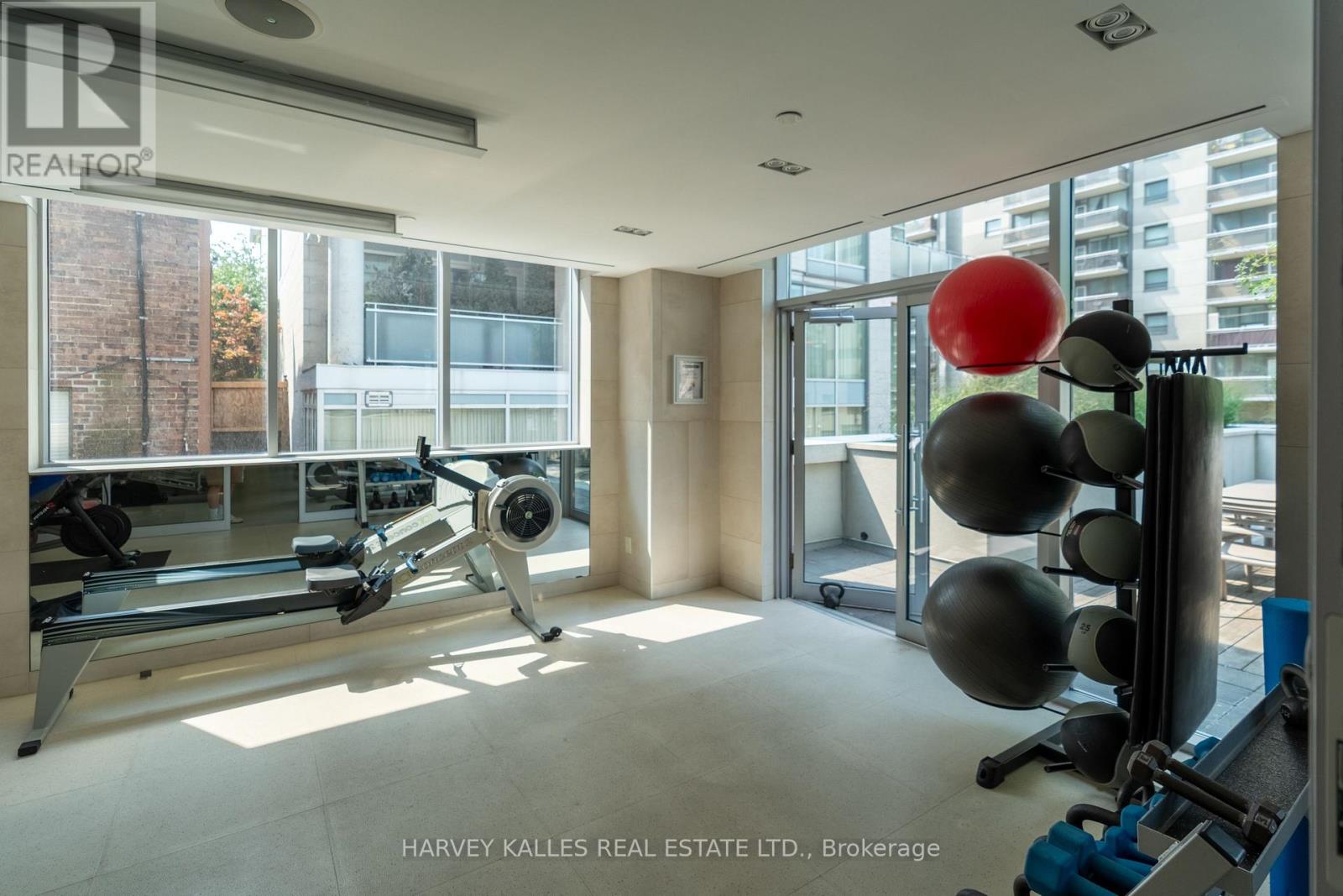 Photo 38 of 127 Pears Avenue, Toronto ON