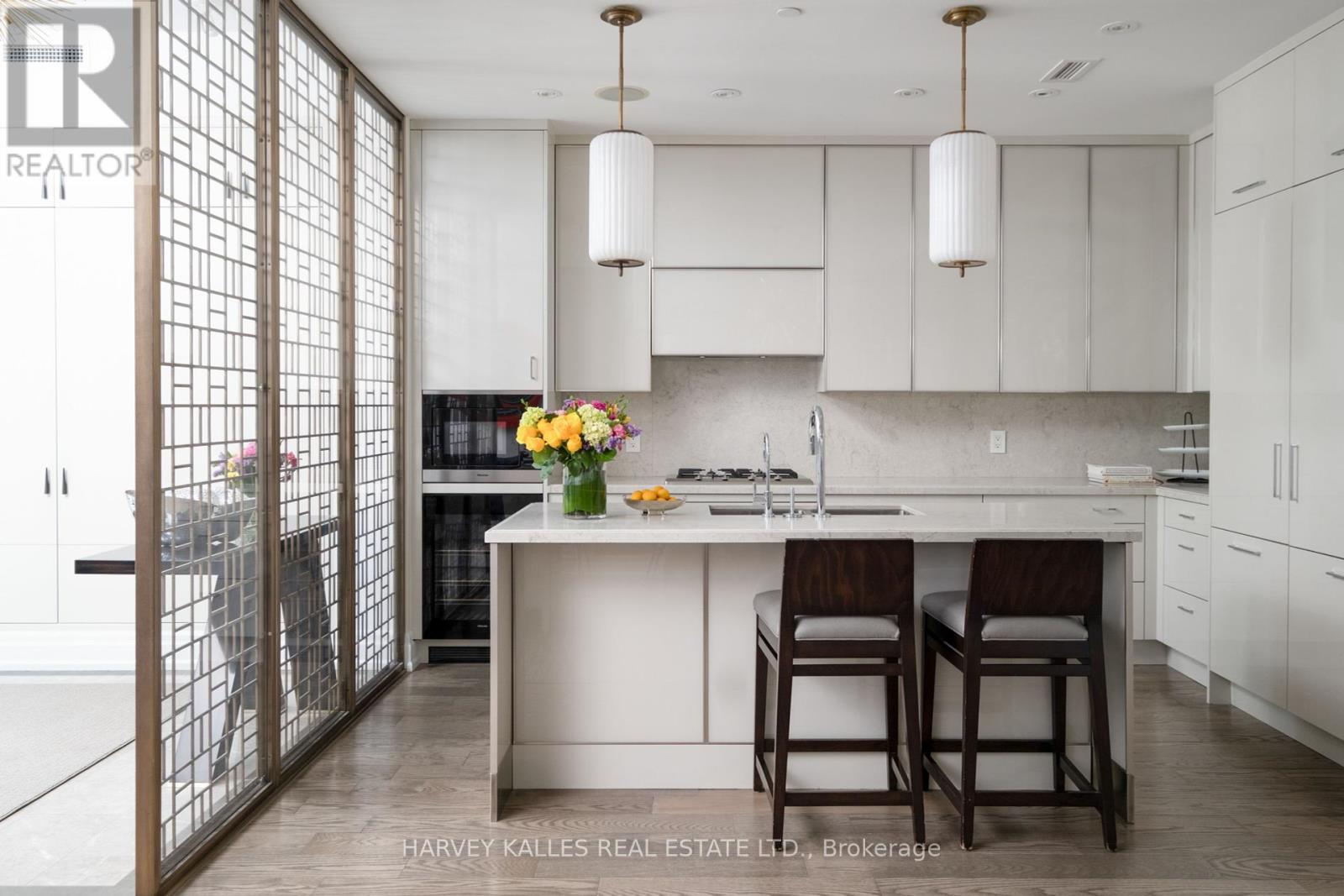 Photo 4 of 127 Pears Avenue, Toronto ON