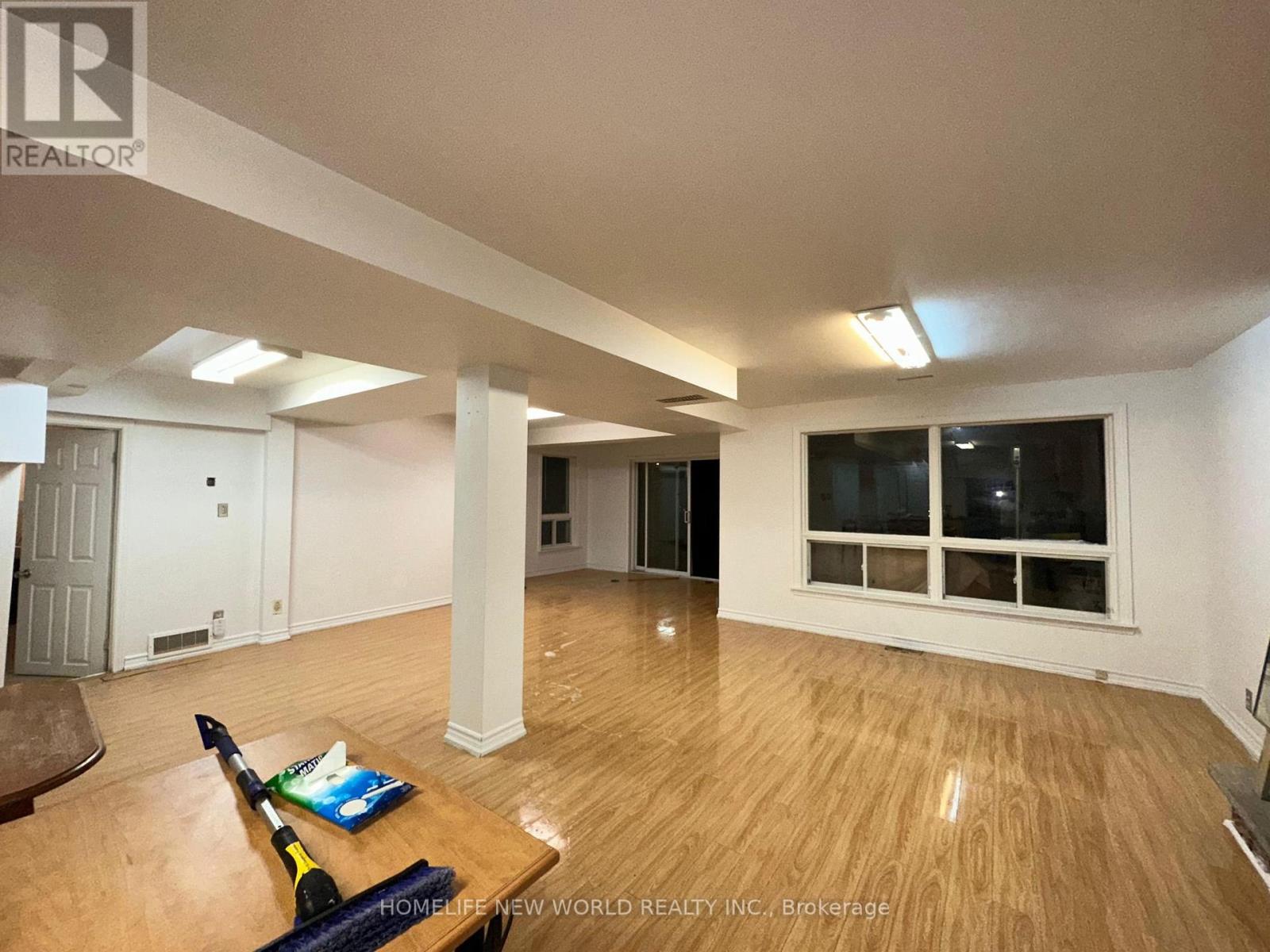Photo 5 of 6 Stoneton Drive, Toronto ON