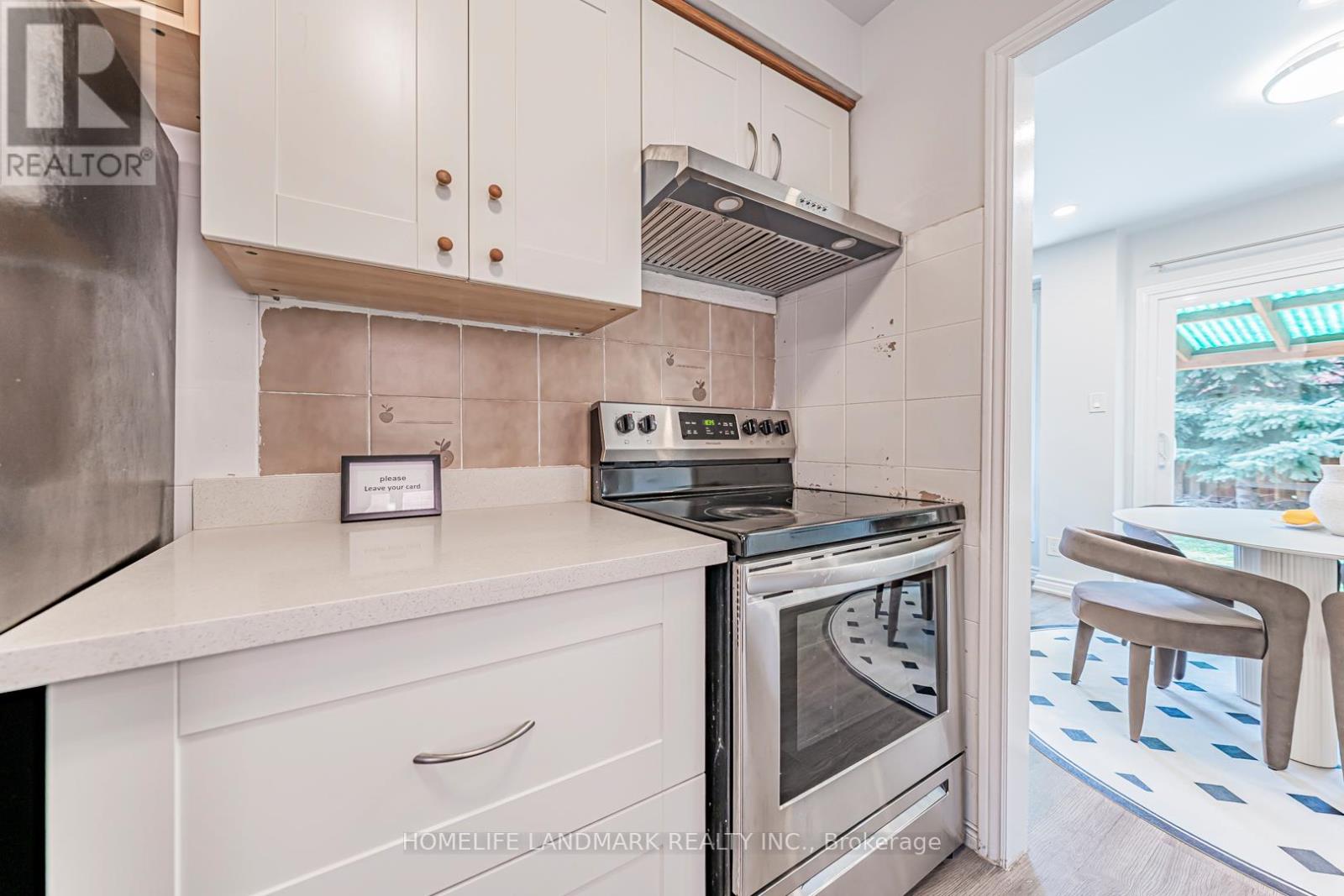 Photo 15 of 356 Brownridge Drive, Vaughan ON