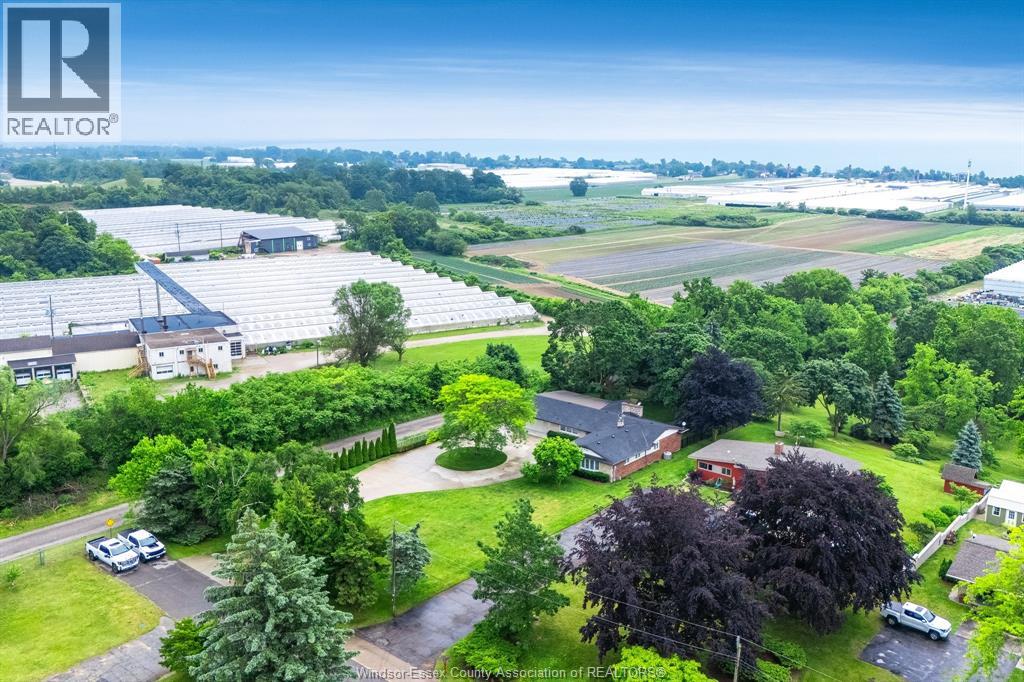 Photo 44 of 26 Crest View Drive, Leamington ON