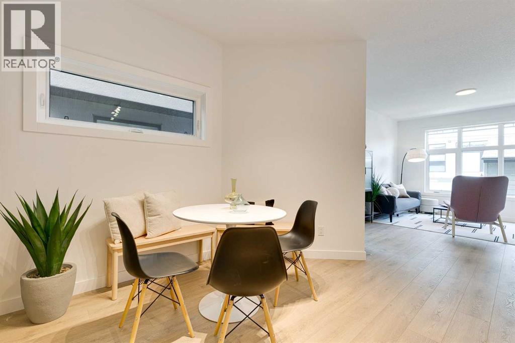 Photo 13 of 2 4534 17 Avenue Nw, Calgary AB