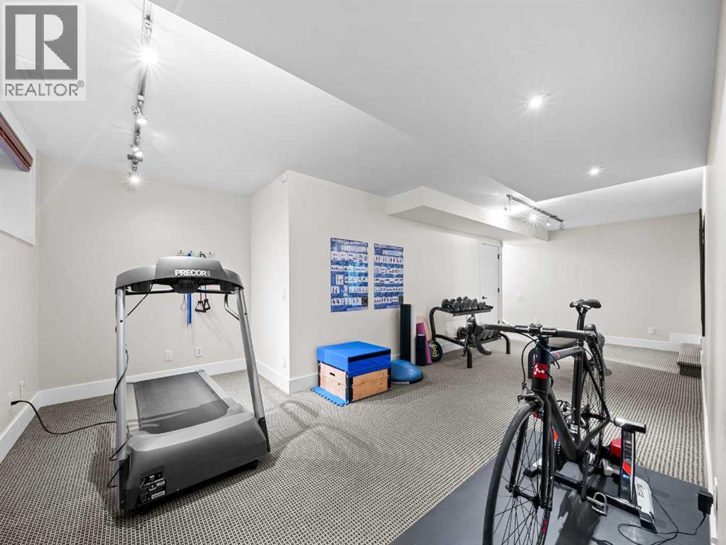 Photo 37 of 2716 Carleton Street Sw, Calgary AB