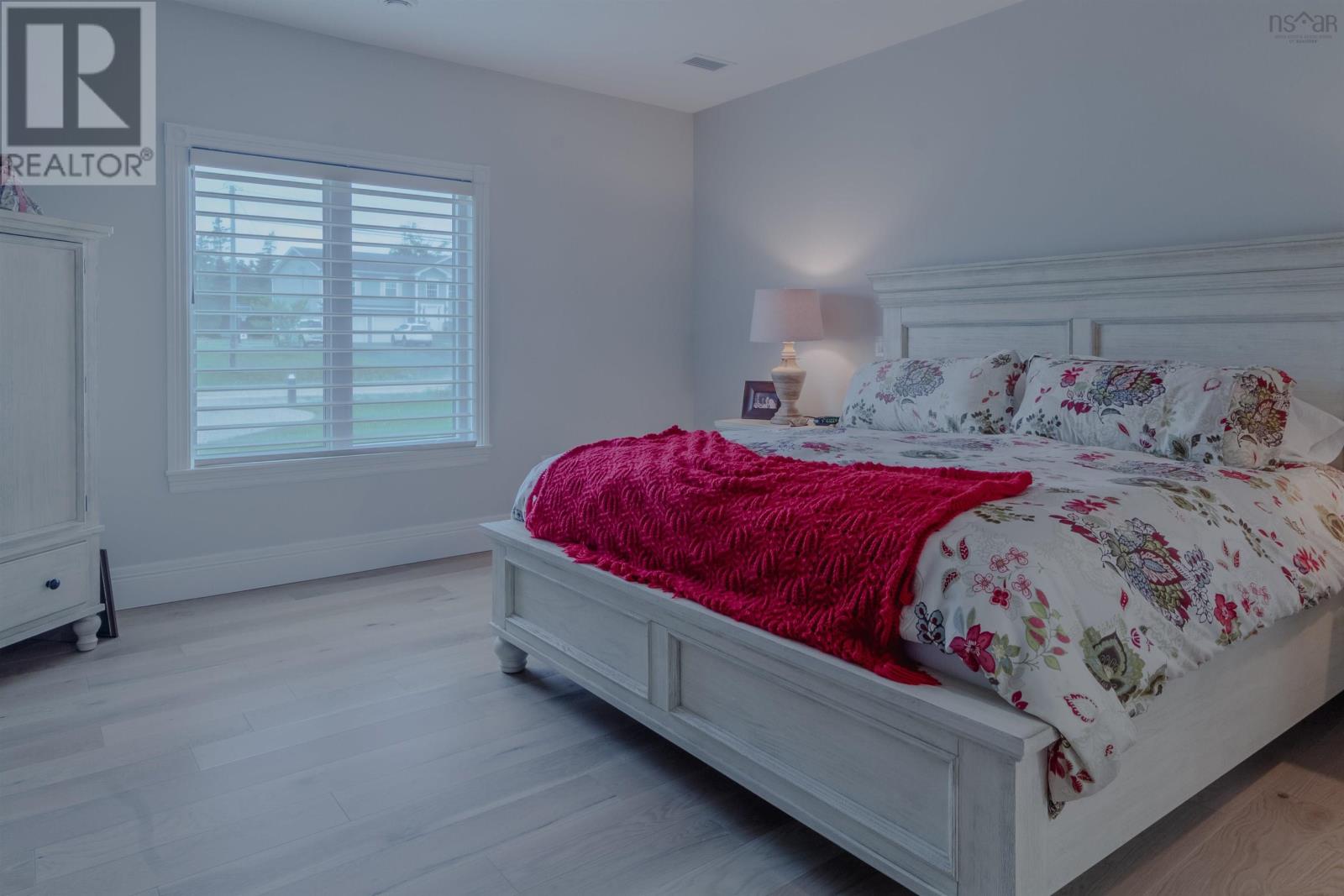 Property 21 of 46 of 62 Park Drive