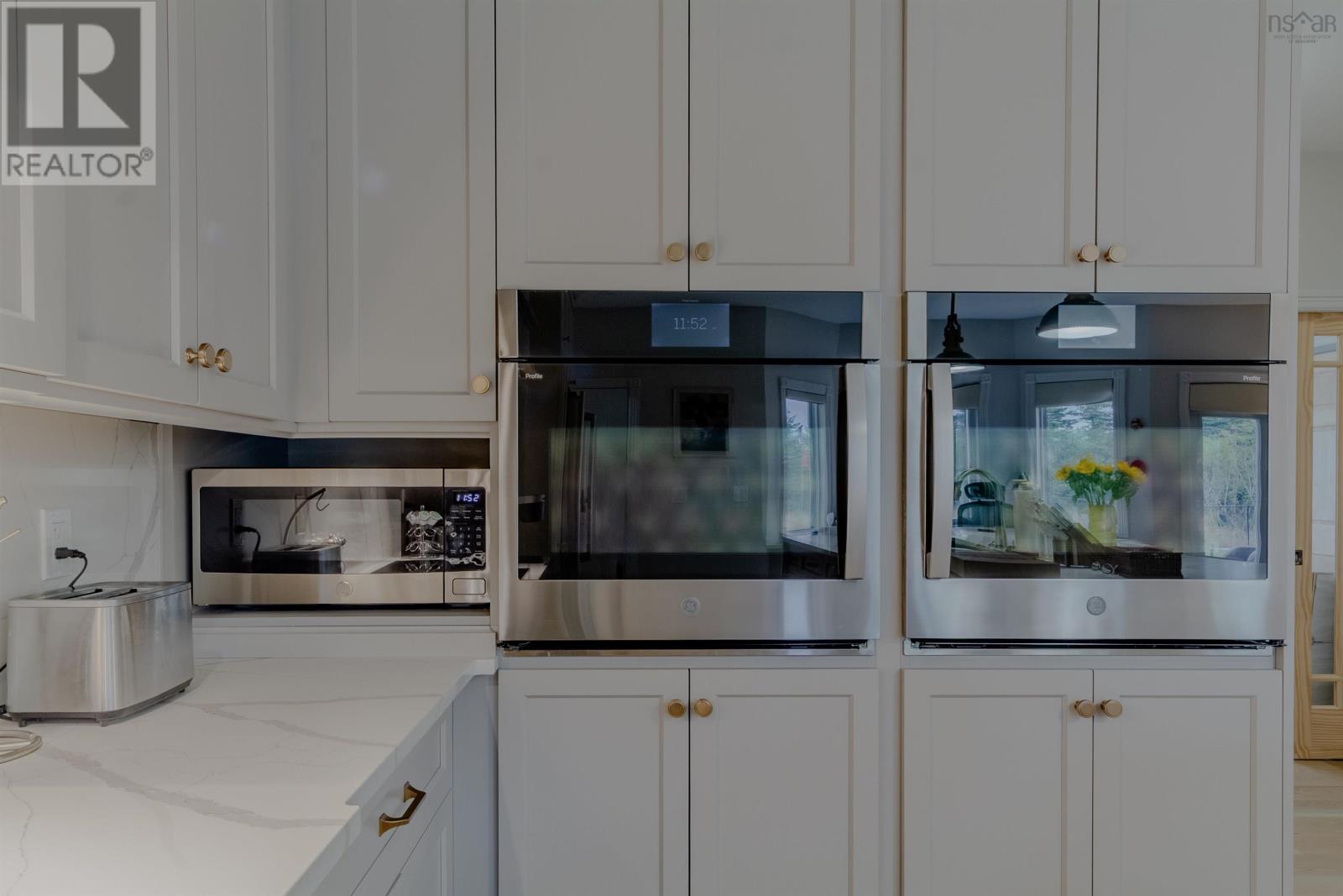 Property 13 of 46 of 62 Park Drive