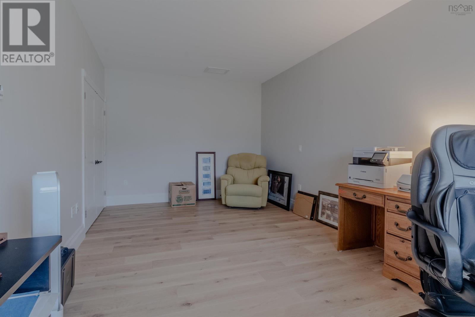 Property 34 of 46 of 62 Park Drive