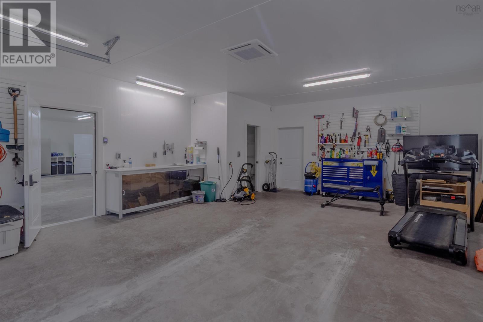 Property 39 of 46 of 62 Park Drive