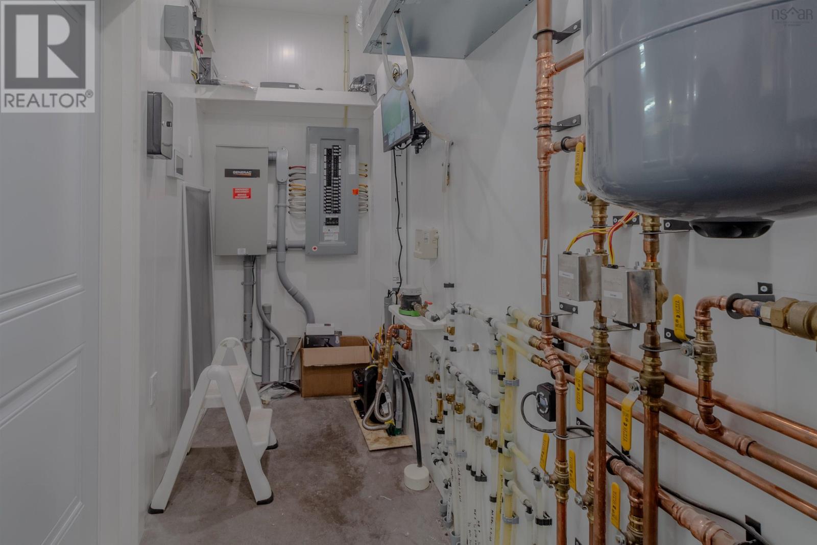 Property 43 of 46 of 62 Park Drive