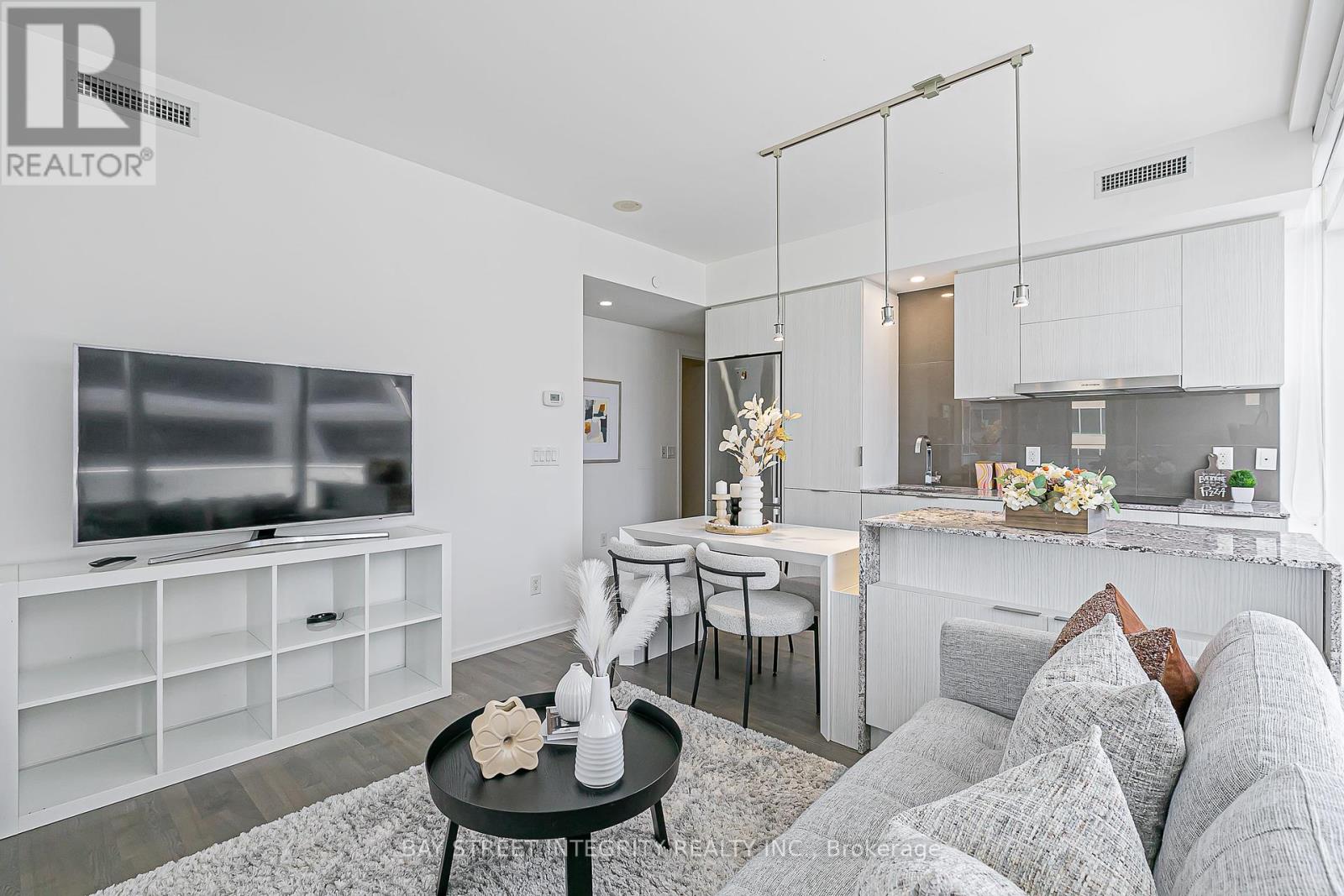 Photo 5 of 1110 1 Bloor Street, Toronto ON