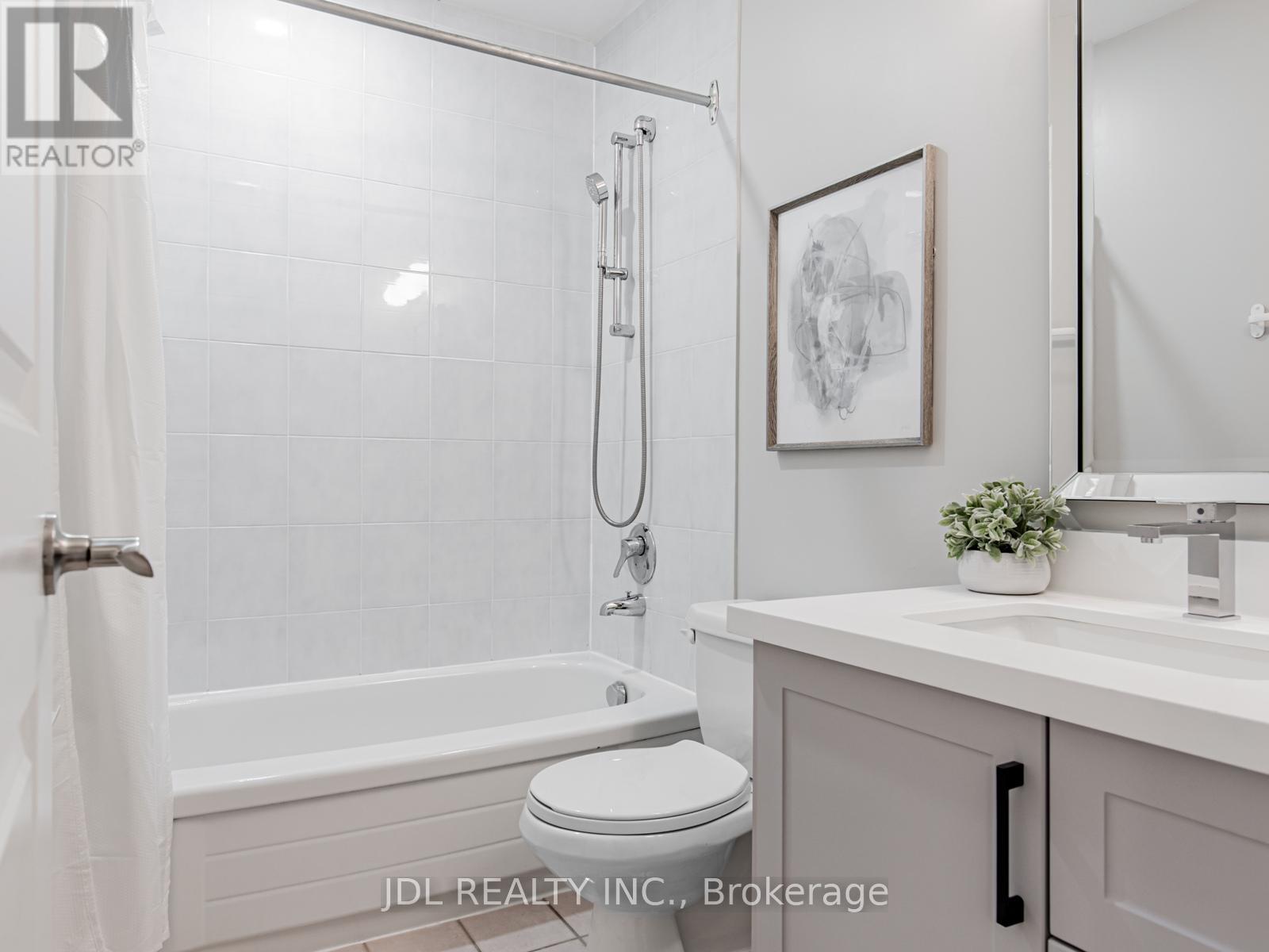 Photo 21 of 217 29 Scenic Mill Way, Toronto ON
