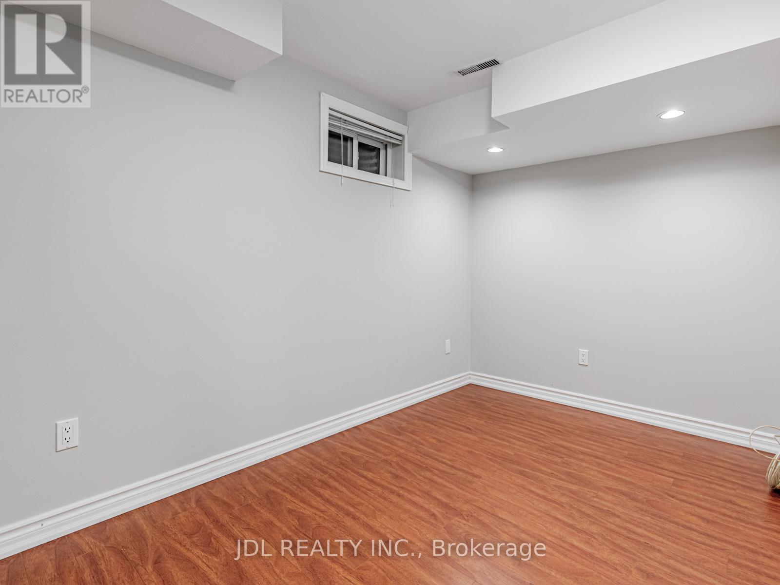 Photo 28 of 217 29 Scenic Mill Way, Toronto ON