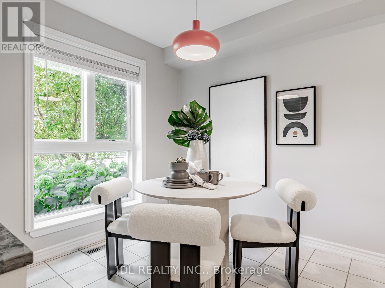 Photo 8 of 217 29 Scenic Mill Way, Toronto ON