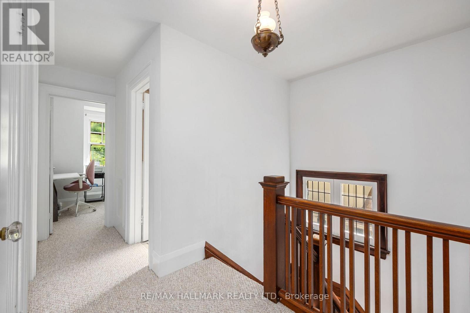 Photo 19 of 33 Austin Terrace, Toronto ON