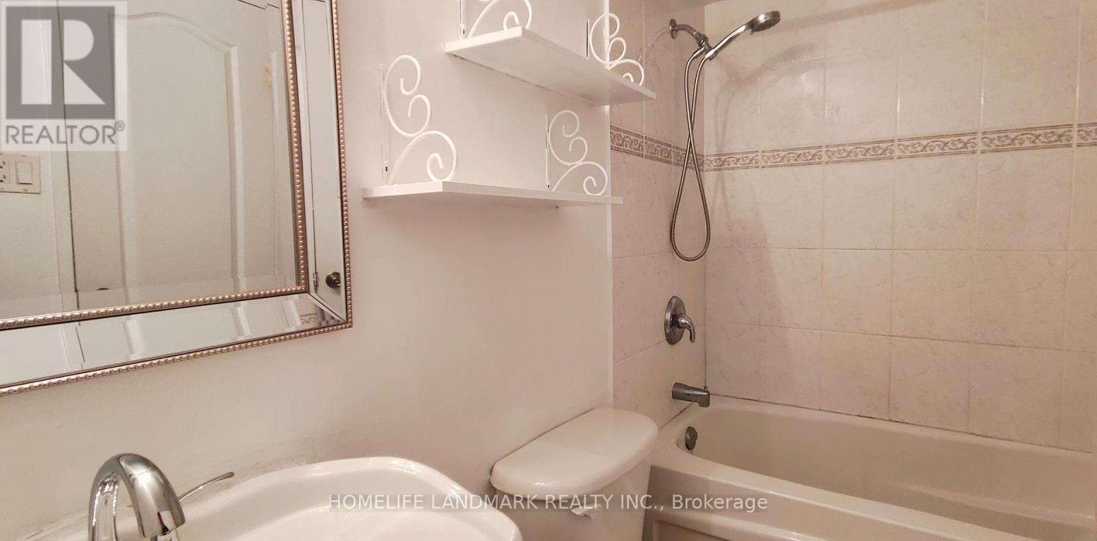 Photo 11 of 513 175 Hilda Avenue, Toronto ON