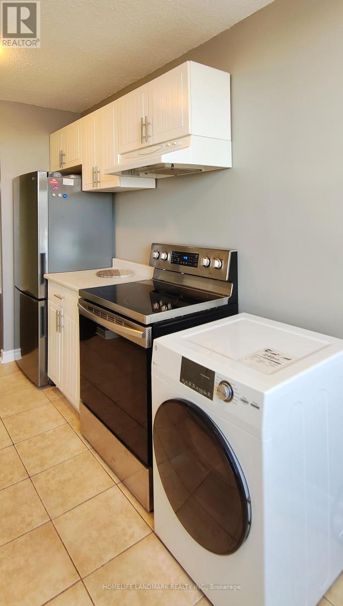 Photo 8 of 513 175 Hilda Avenue, Toronto ON