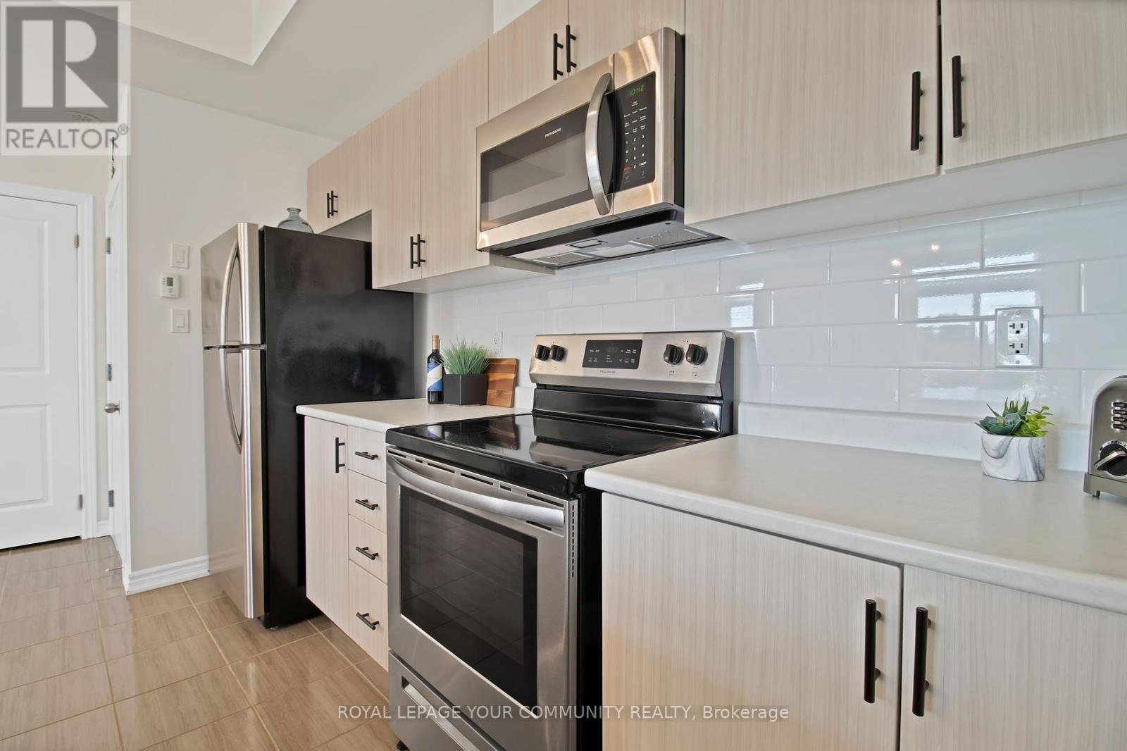 Photo 13 of 2574 William Jackson Drive, Pickering ON