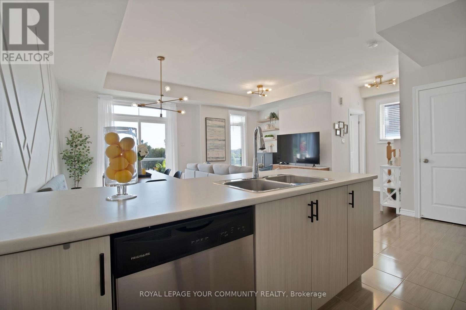 Photo 14 of 2574 William Jackson Drive, Pickering ON