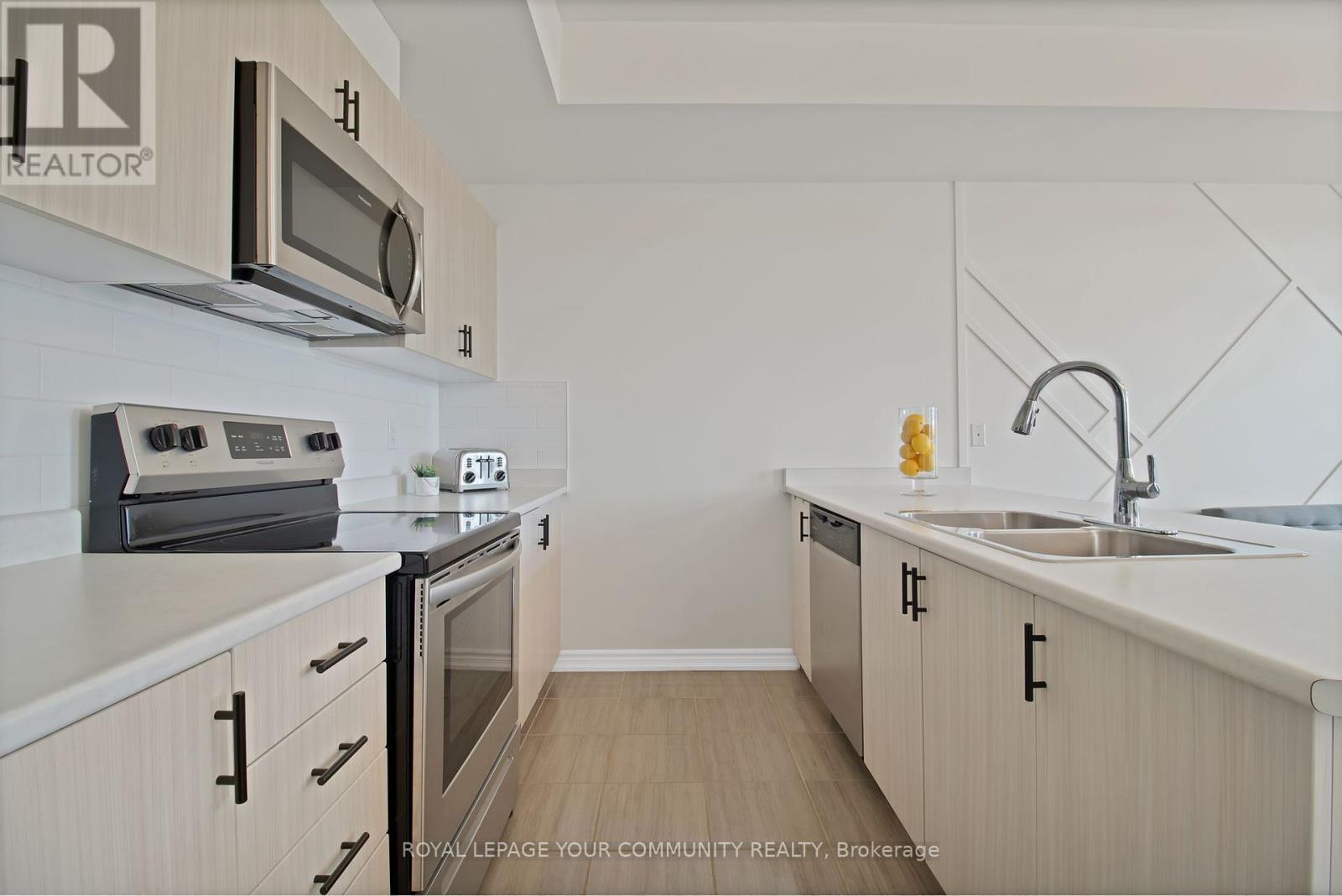 Photo 15 of 2574 William Jackson Drive, Pickering ON