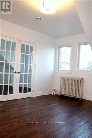 Photo 13 of 3 120 Walmer Road, Toronto ON
