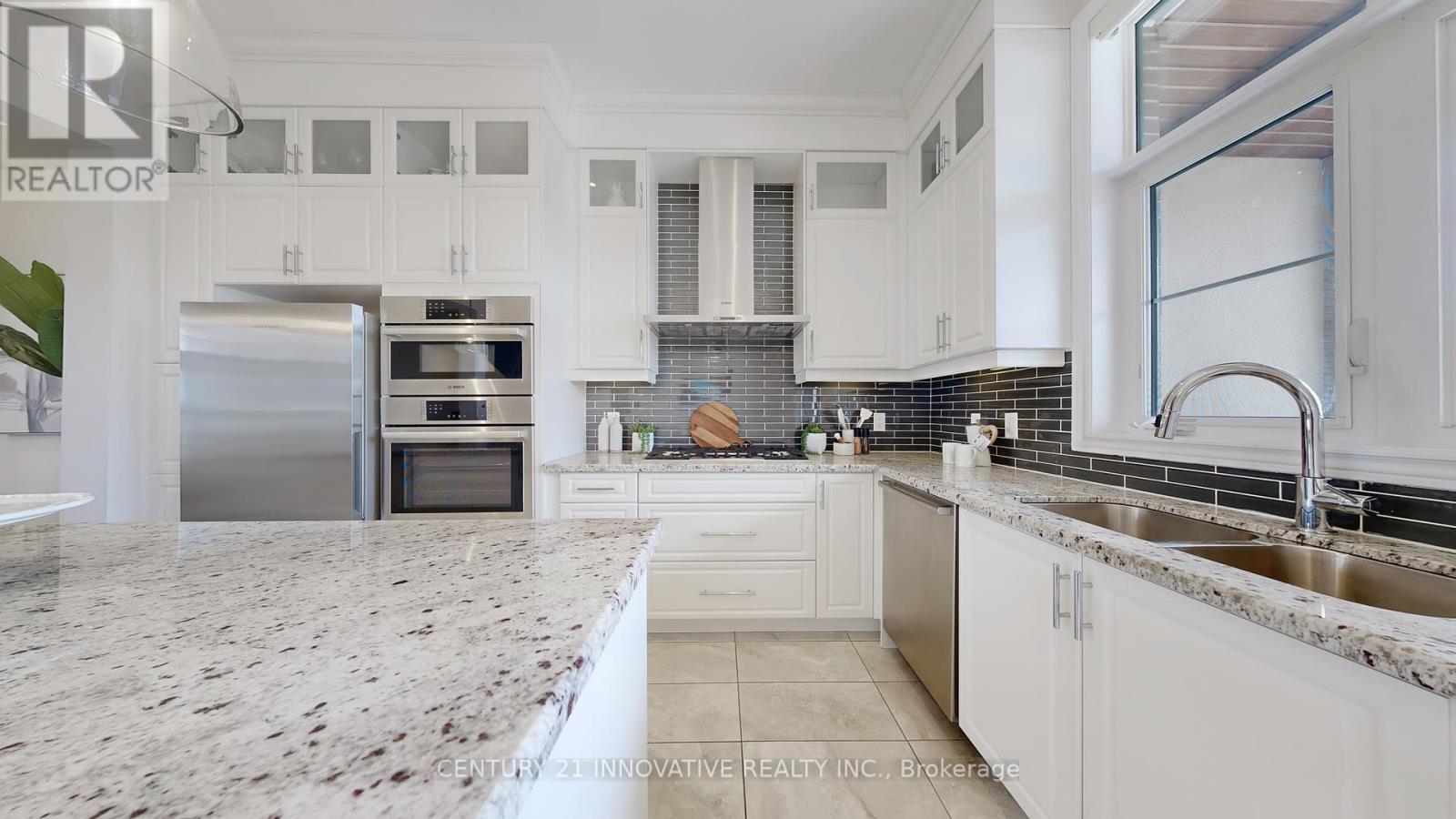 Photo 10 of 577 Marc Santi Boulevard, Vaughan ON