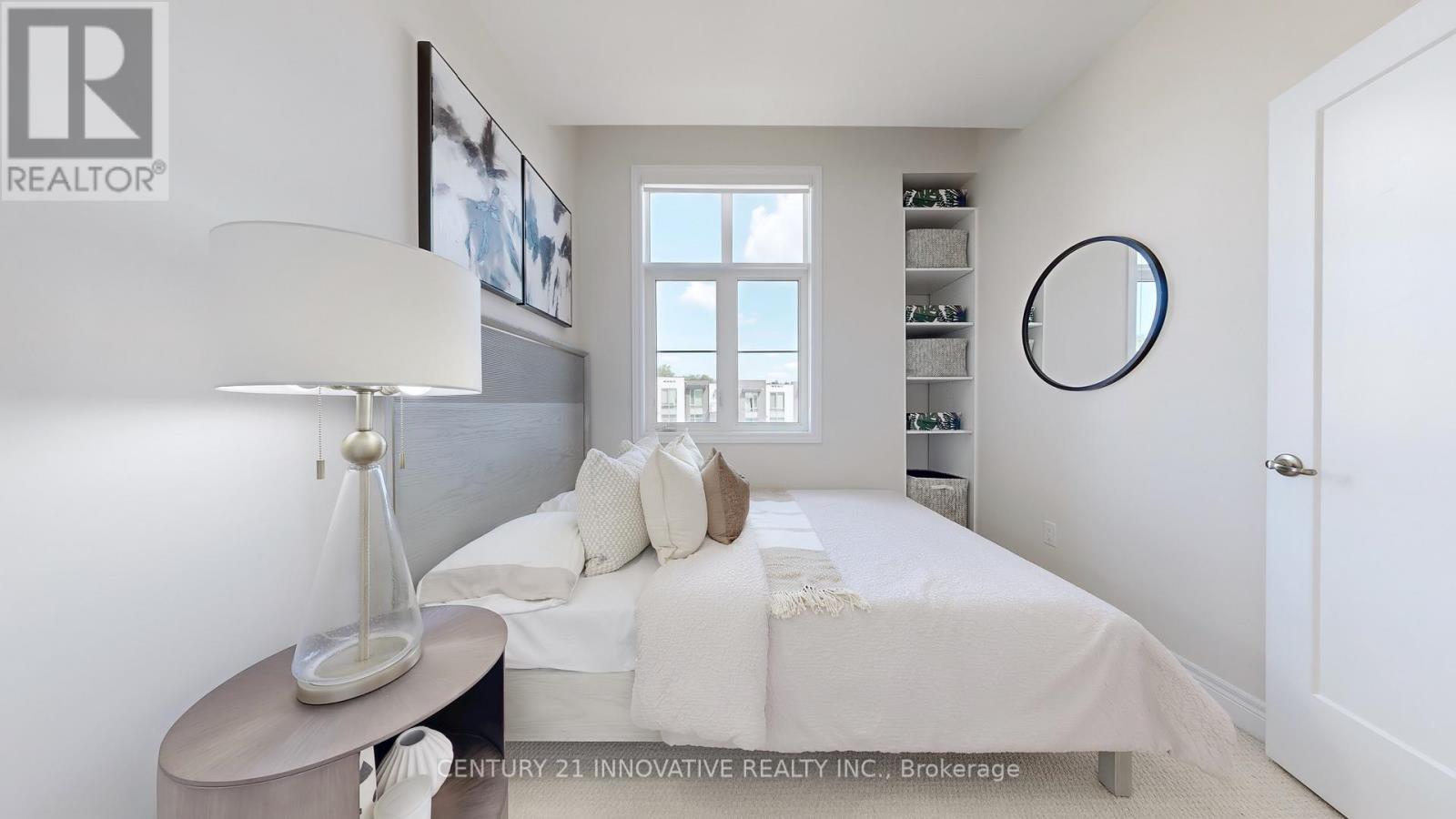 Photo 24 of 577 Marc Santi Boulevard, Vaughan ON