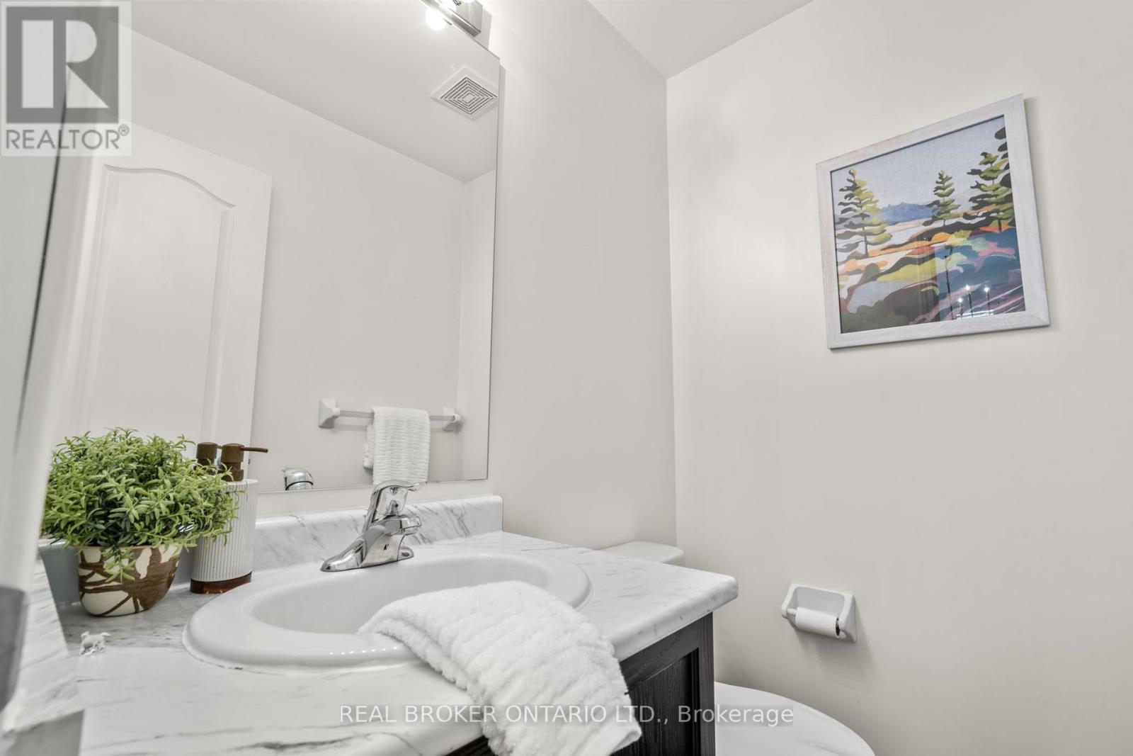 Photo 15 of 5 Don Hadden Crescent, Brock ON
