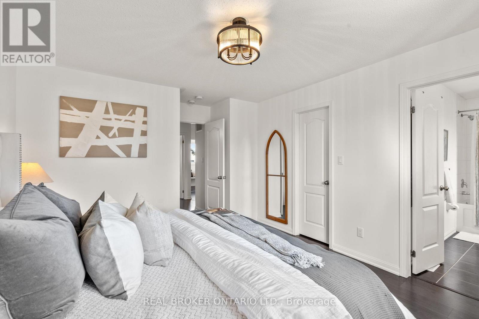 Photo 21 of 5 Don Hadden Crescent, Brock ON