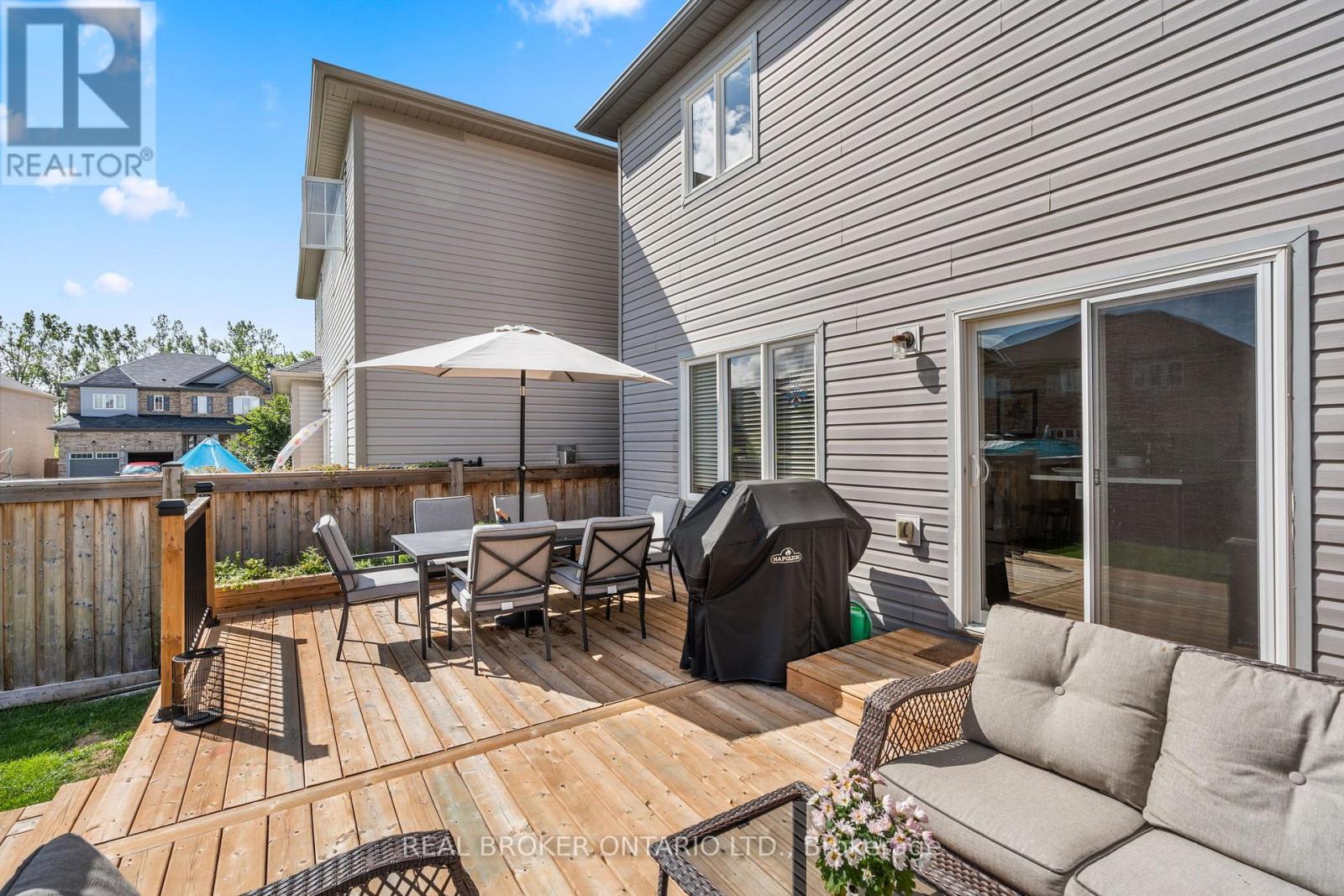 Photo 36 of 5 Don Hadden Crescent, Brock ON