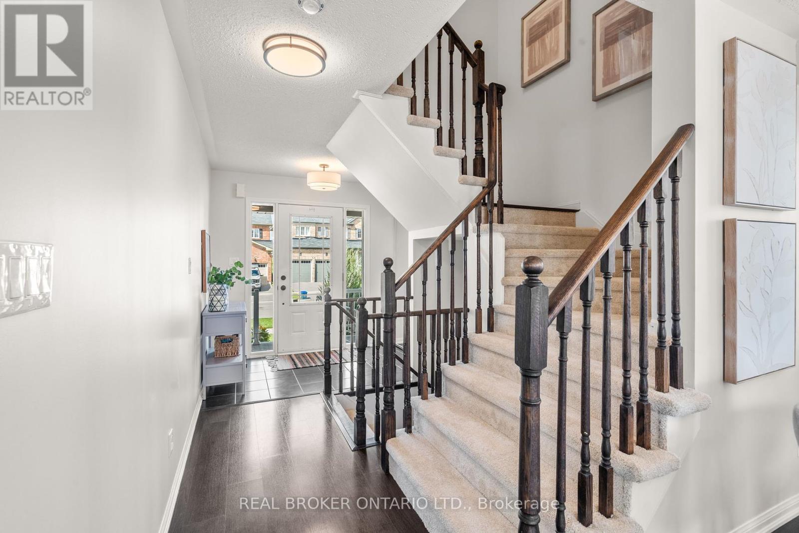 Photo 5 of 5 Don Hadden Crescent, Brock ON