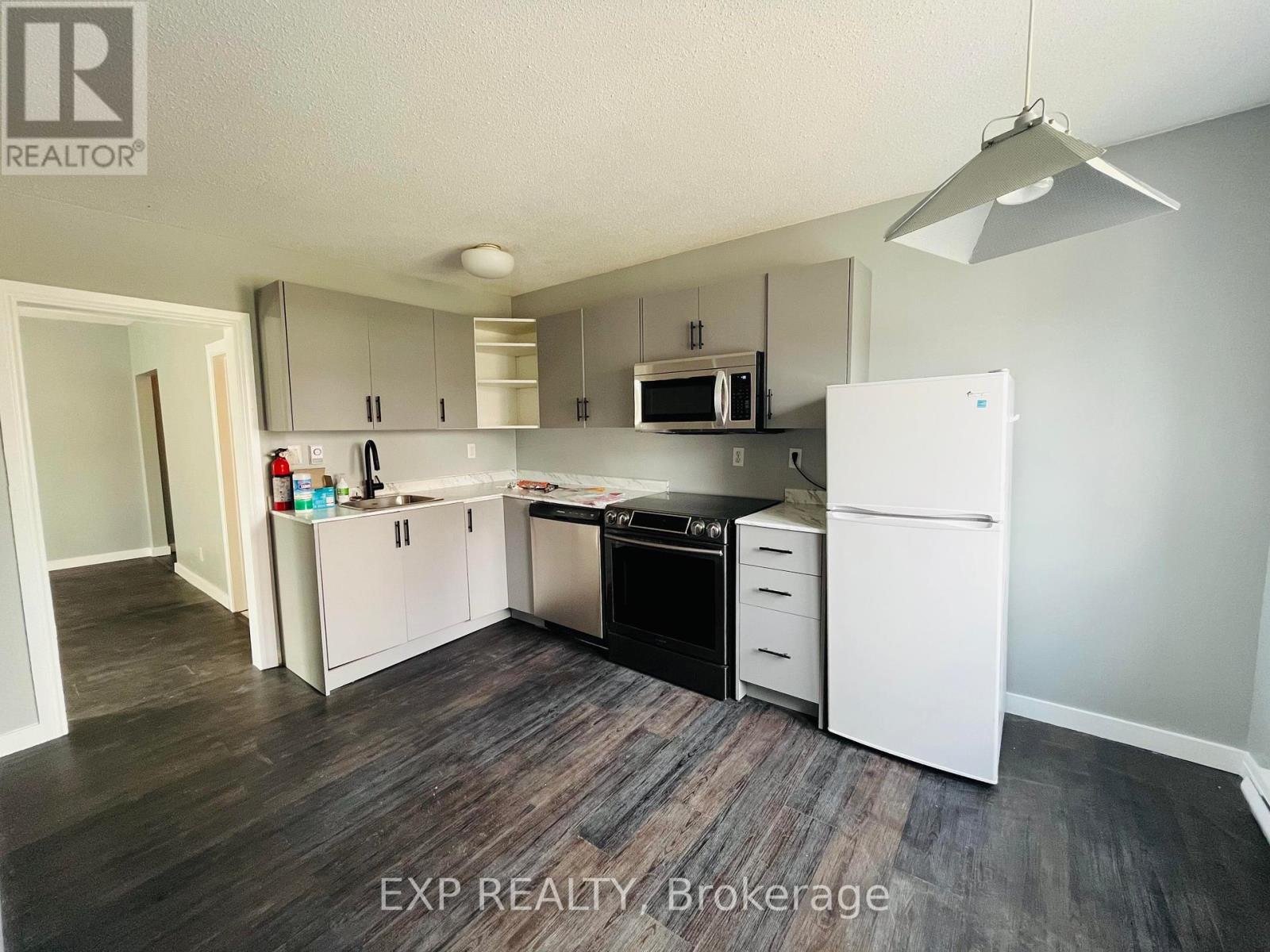 Photo 3 of 23 Lowrey Street, Ottawa ON