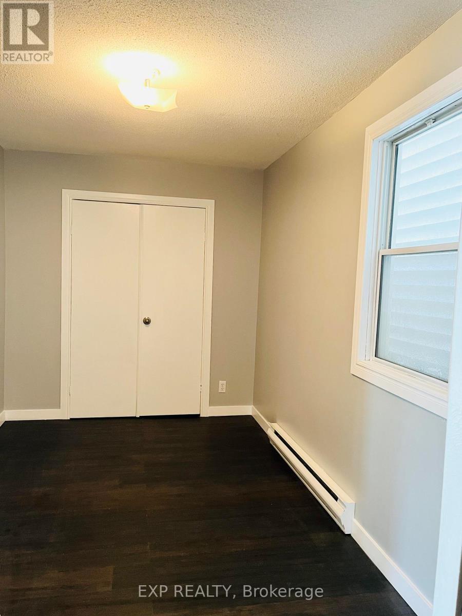 Photo 6 of 23 Lowrey Street, Ottawa ON