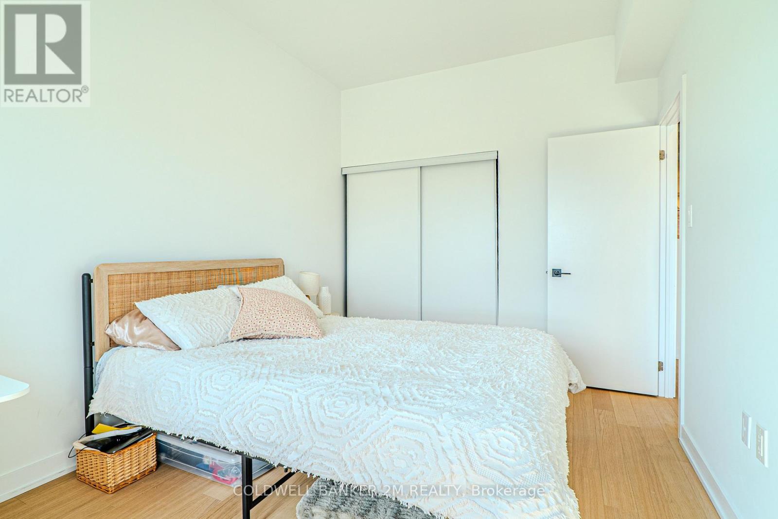 Photo 17 of 817 2433 Dufferin Street, Toronto ON