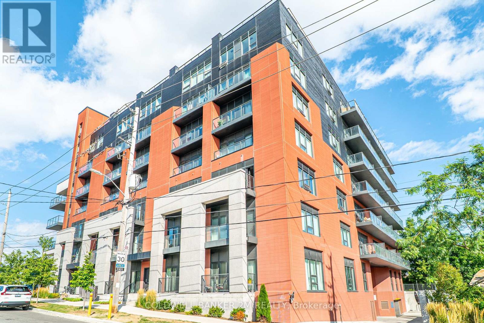 Photo 3 of 817 2433 Dufferin Street, Toronto ON