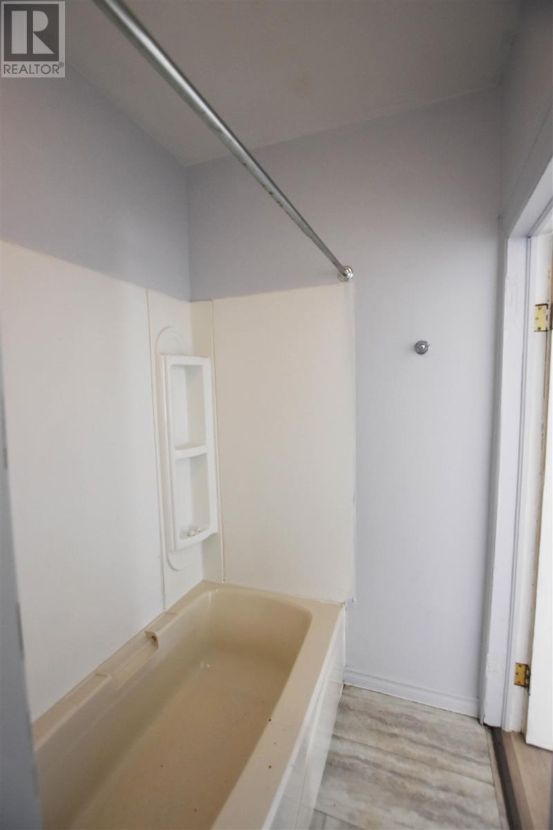 Photo 20 of 499 Bush St, Sault Ste Marie ON