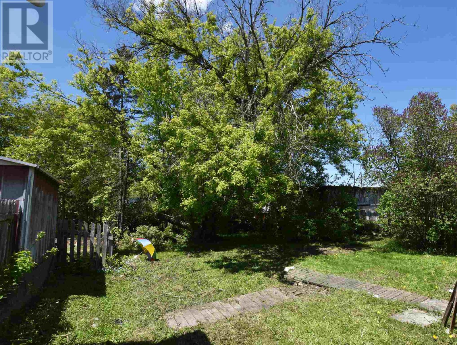 Photo 4 of 499 Bush St, Sault Ste Marie ON