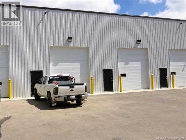 Photo 3 of 102 251 Spruce Street, Rural Red Deer County AB