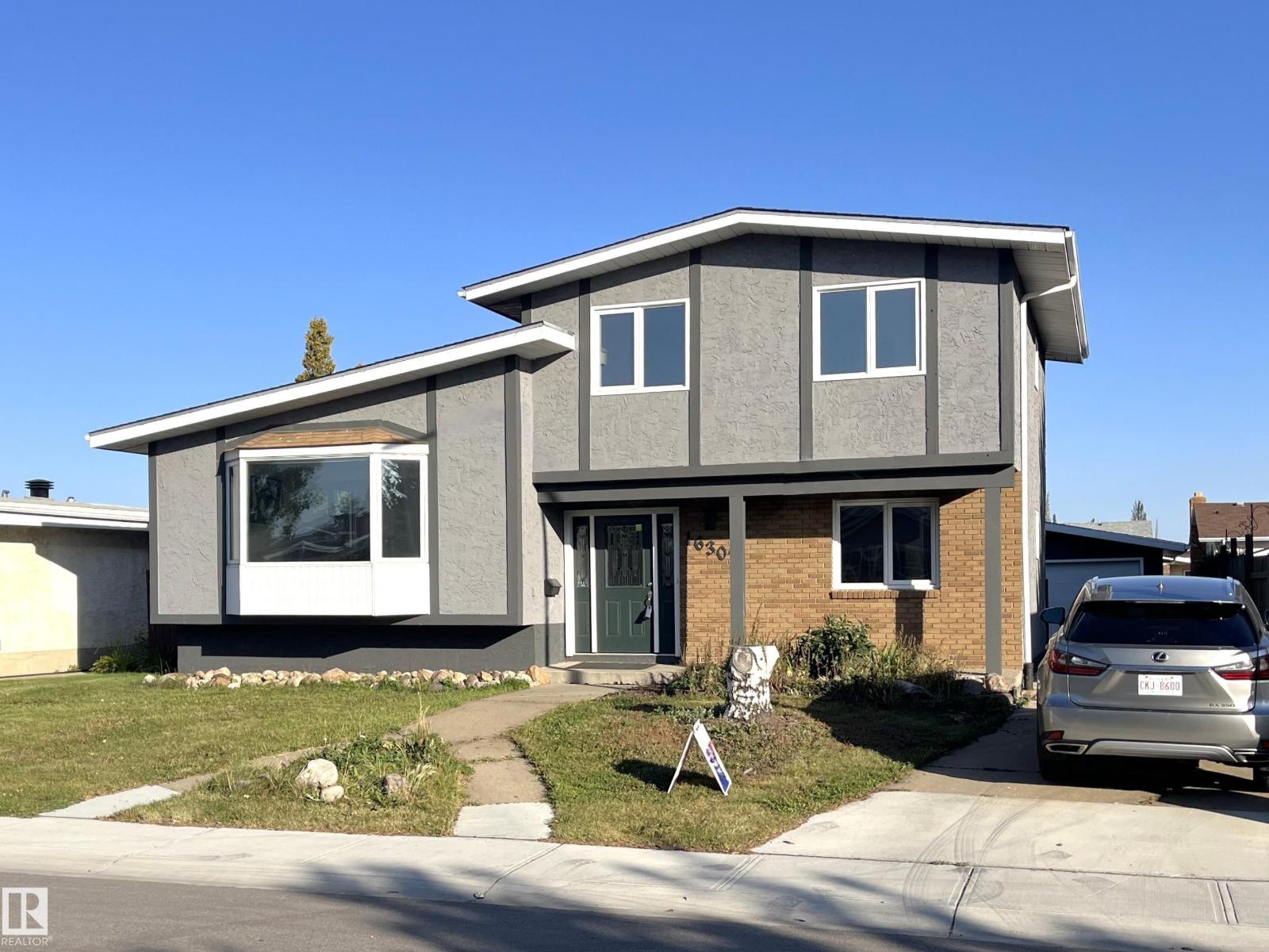 Photo 29 of 16307 112 St Nw, Edmonton AB