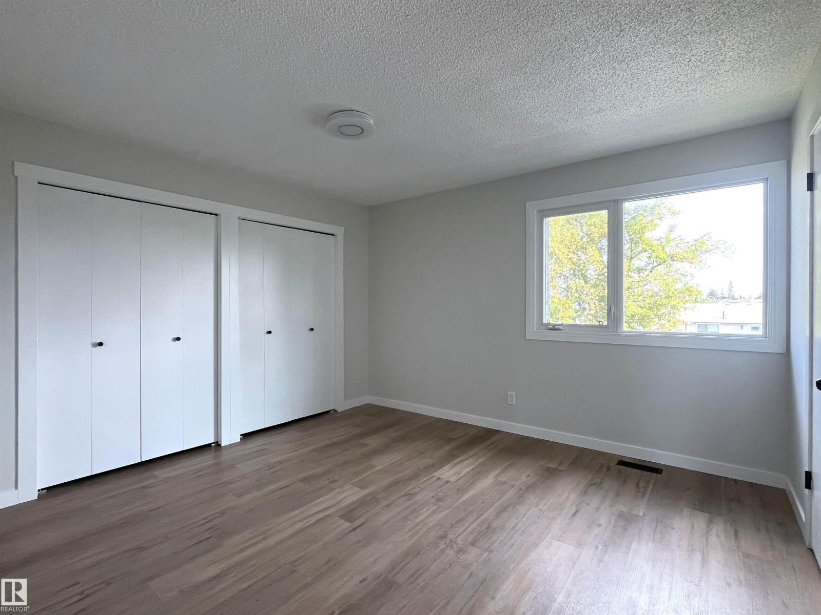 Photo 19 of 16307 112 St Nw, Edmonton AB