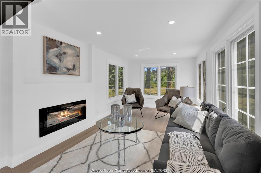Photo 24 of 51 Senator Street, Lasalle ON
