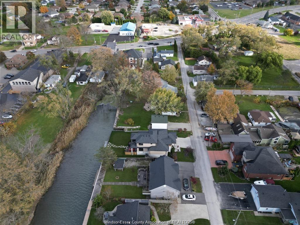 Photo 26 of 51 Senator Street, Lasalle ON