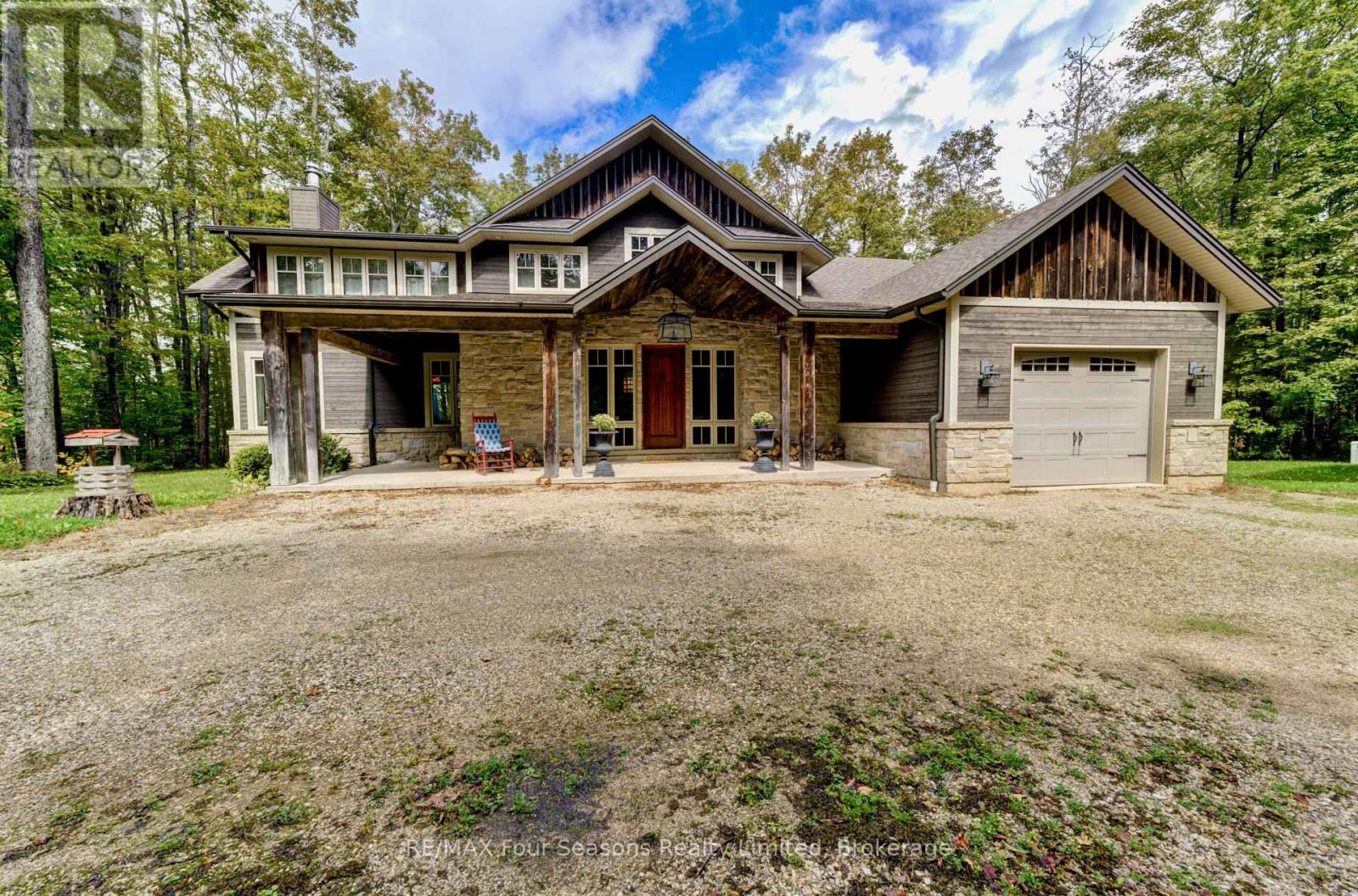 Photo 5 of 177 Osprey Heights, Grey Highlands ON