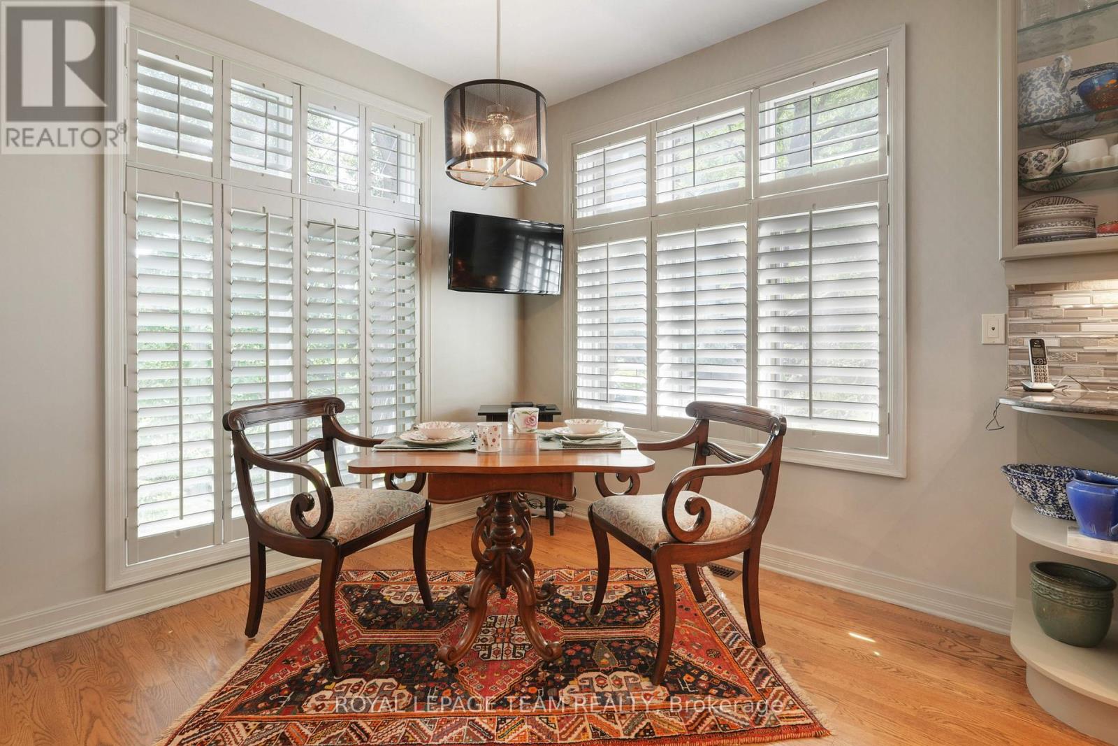 Photo 18 of 201 Clearview Avenue, Ottawa ON