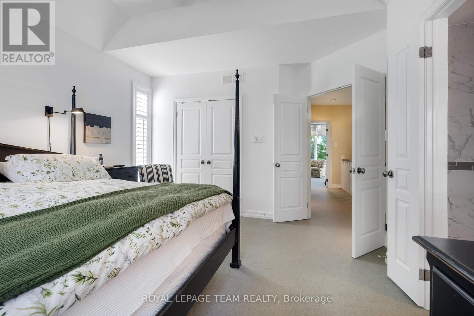 Photo 24 of 201 Clearview Avenue, Ottawa ON