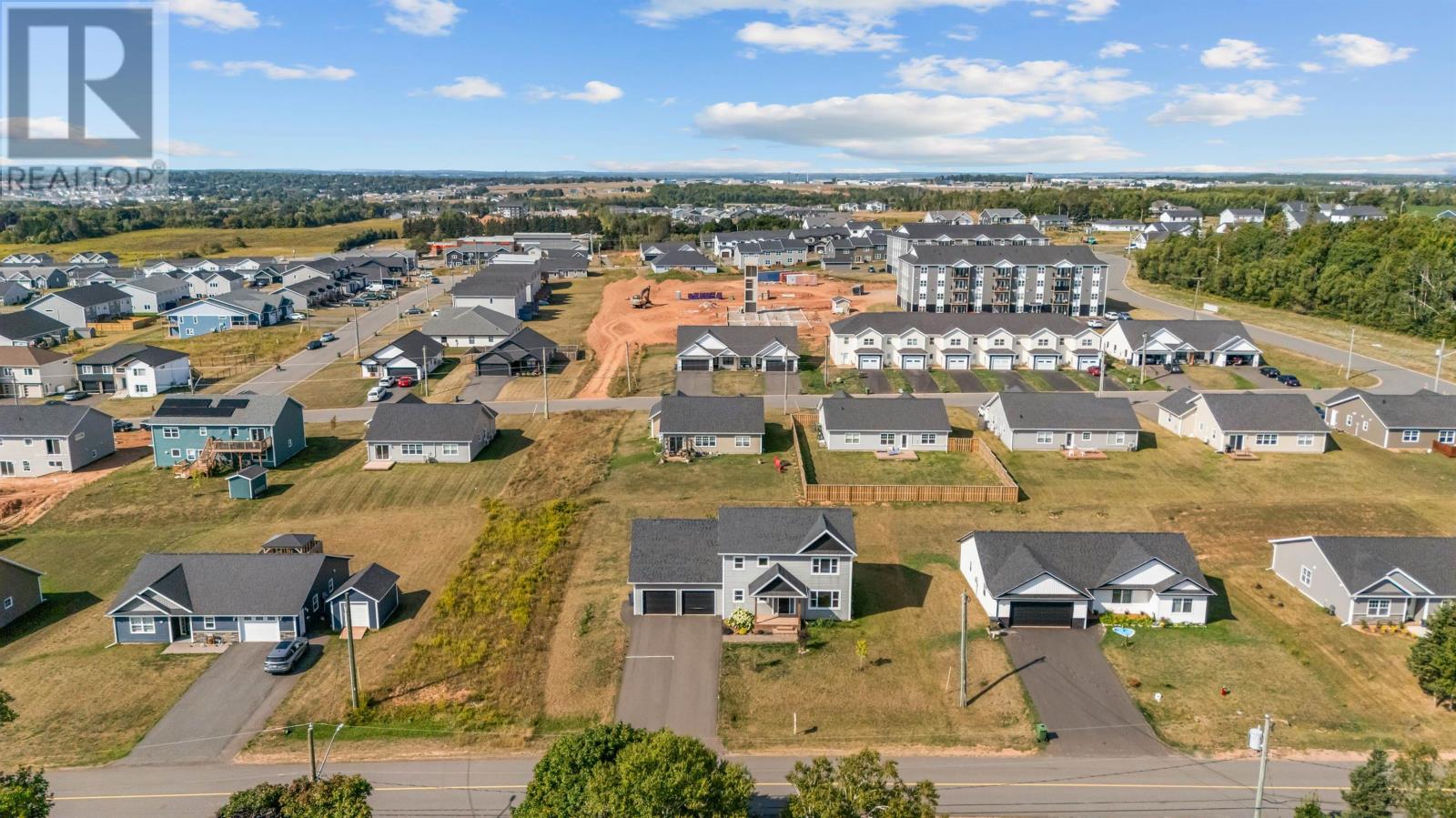 35 East Royalty Road - 3