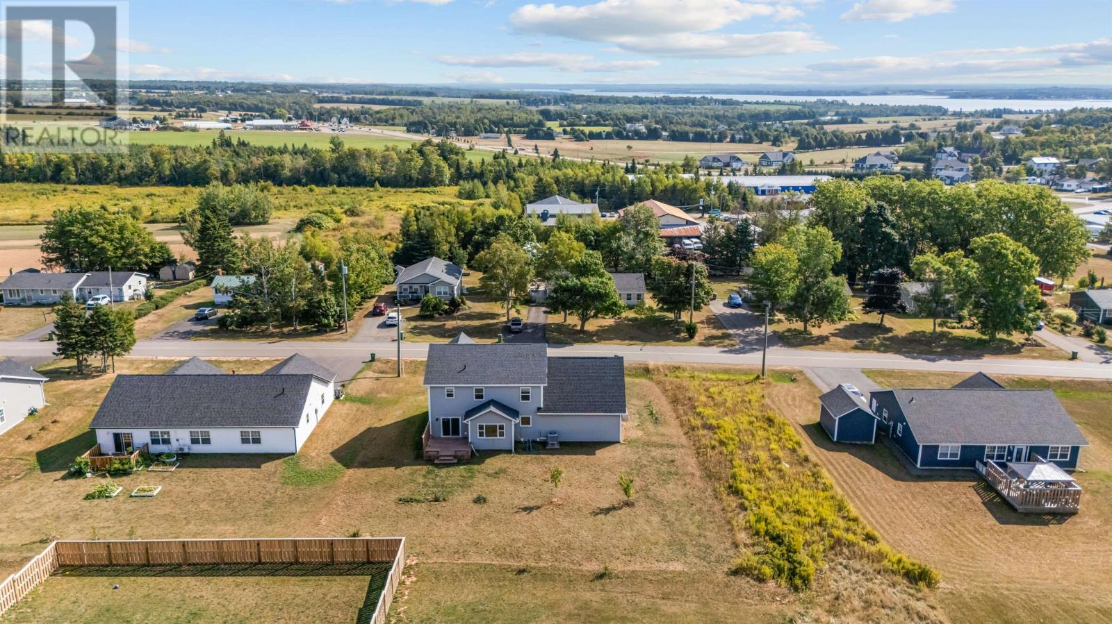 35 East Royalty Road - 4